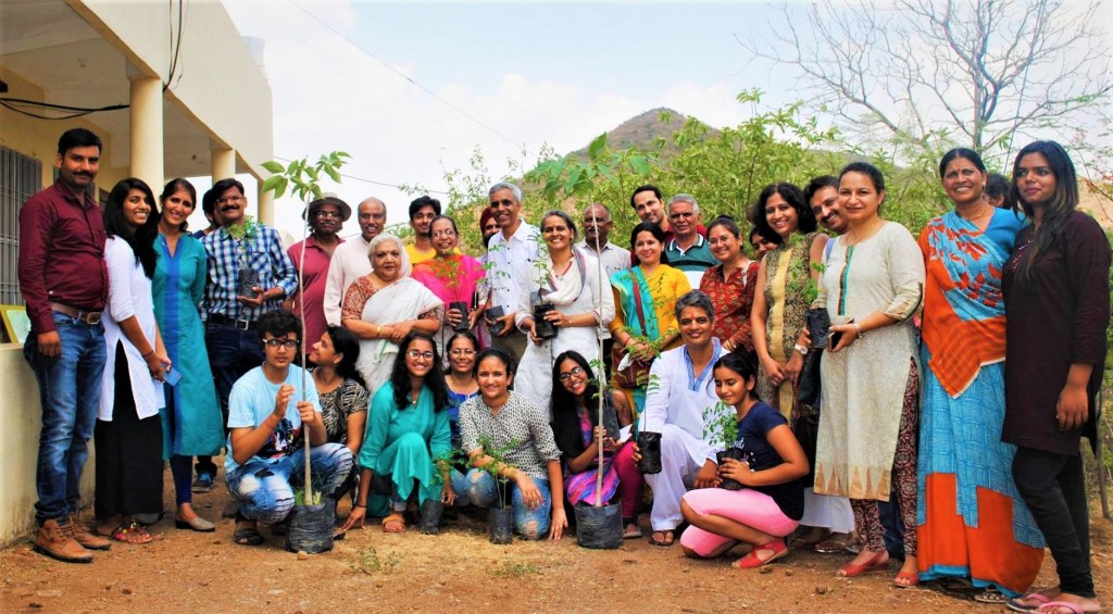 World Environment Week concluded by Gifting “Solar Cookers for  Smoke-free life to Women” at  Jimmy McGilligan Centre For Sustainable Development, Indore